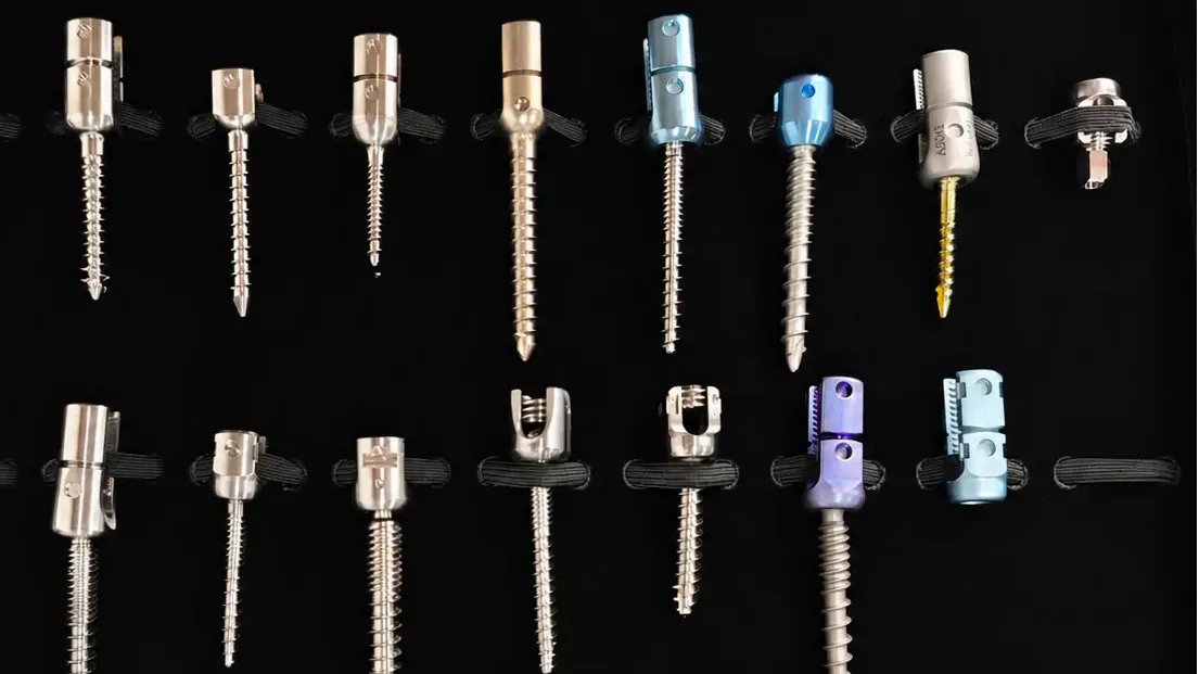 316LVM vs Ti-6Al-4V pour les implants&nbsp;: principales diff&eacute;rences, performances et guide de s&eacute;lection des mat&eacute;riaux