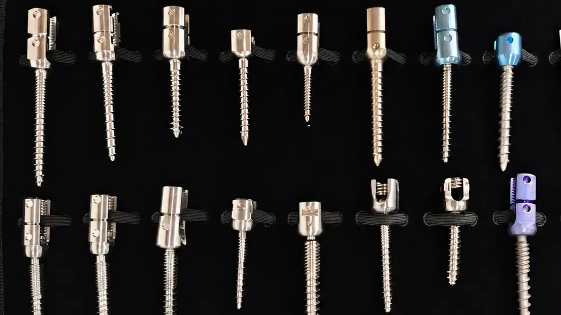 Guide complet des mat&eacute;riaux pour implants m&eacute;dicaux | 2026&nbsp;:&nbsp;Titane contre acier inoxydable contre CoCr
